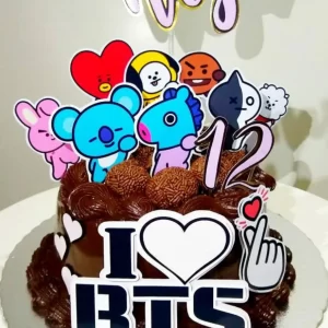 Arquivo digital de topo de bolo BTS no formato Studio, ideal para festas infantis ou teen com tema do grupo de K-pop BTS.