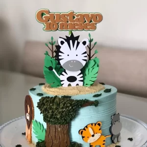 Arquivo digital de topo de bolo Tema Safari para imprimir no formato Studio, ideal para festas infantis com tema de animais e aventuras na selva.