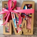 Caixa Letra M Dia das Mães Studio