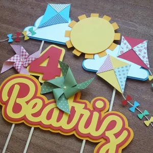 Topo de bolo Pipas para imprimir, ideal para festa de aniversário infantil e decoração temática divertida.
