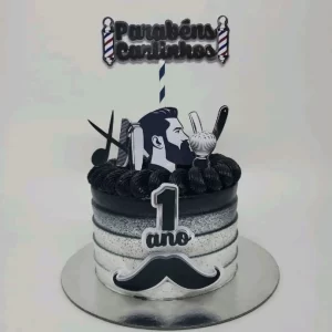 Topo de bolo Barbeiro para imprimir, ideal para festa de aniversário infantil e decoração temática divertida.