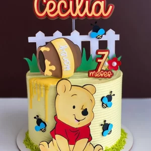 Topo de Bolo Urso Pooh Studio para festa infantil