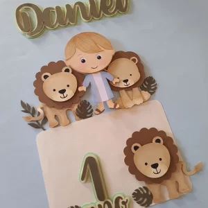 Topo de Bolo Daniel na Cova dos Leões Studio para festa infantil temática