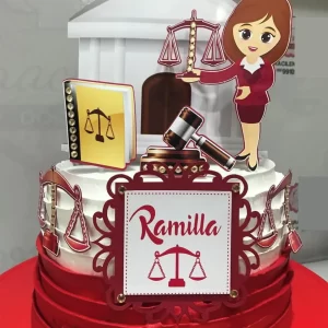 Arquivo digital topo de bolo Direito Feminino em Studio para imprimir, ideal para festa de formatura ou aniversário temático de advocacia.