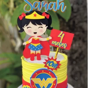Arquivo de corte Topo de Bolo Mulher Maravilha Baby Studio para decoração de festa infantil temática.